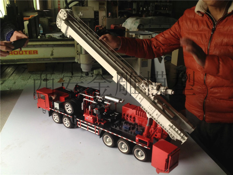 中煤科工研究院鉆機車模型案例