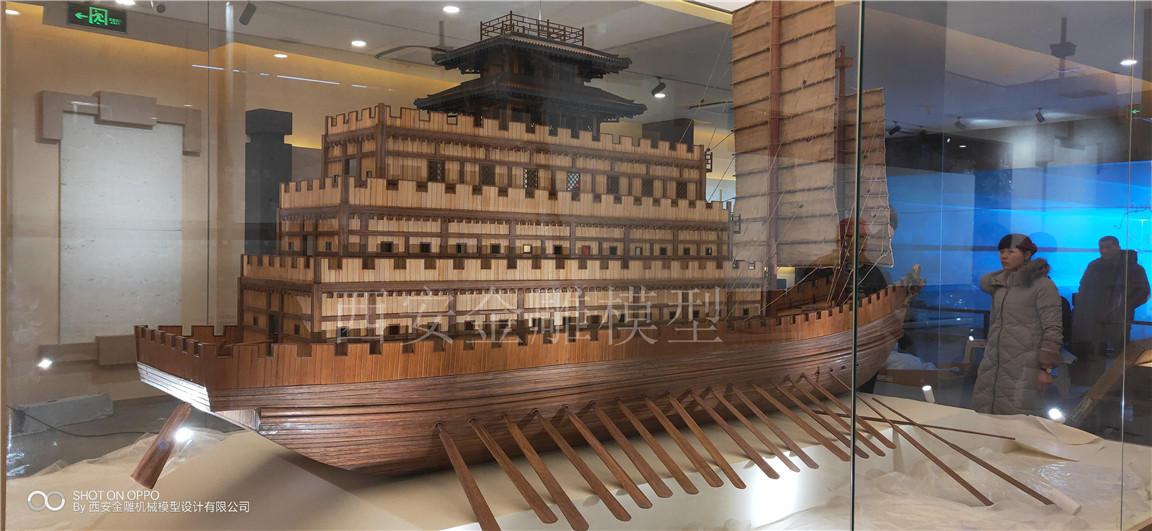 昆明池漢代樓船模型